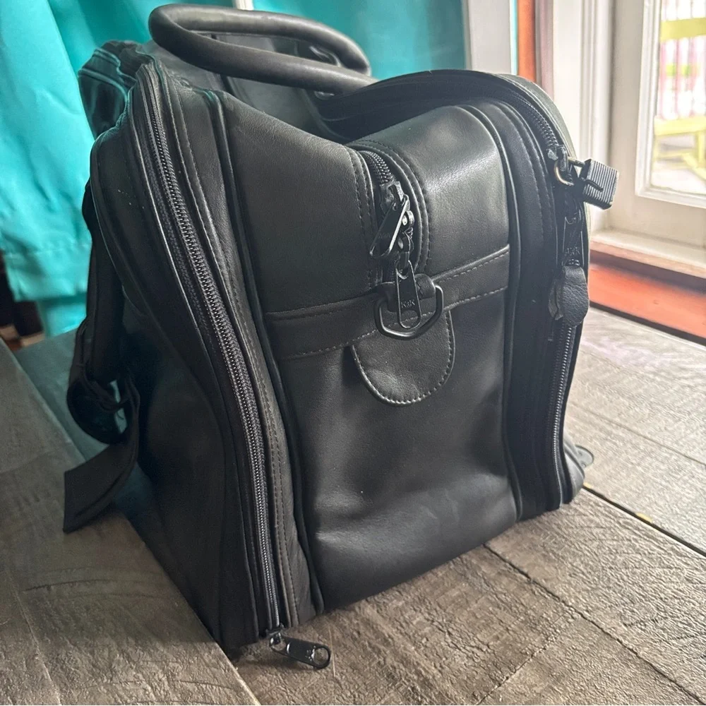 Brookstone Black Genuine‎ Soft Leather Carryon Weekender Roomy Briefcase